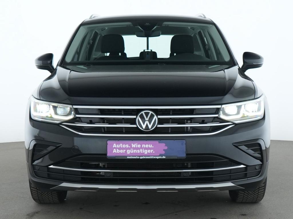 Volkswagen Tiguan 2024 г. Чёрный, пробег 20162 км