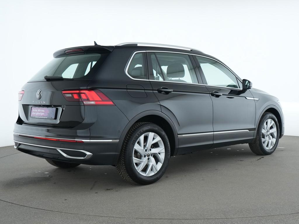 Volkswagen Tiguan 2024 г. Чёрный, пробег 20162 км