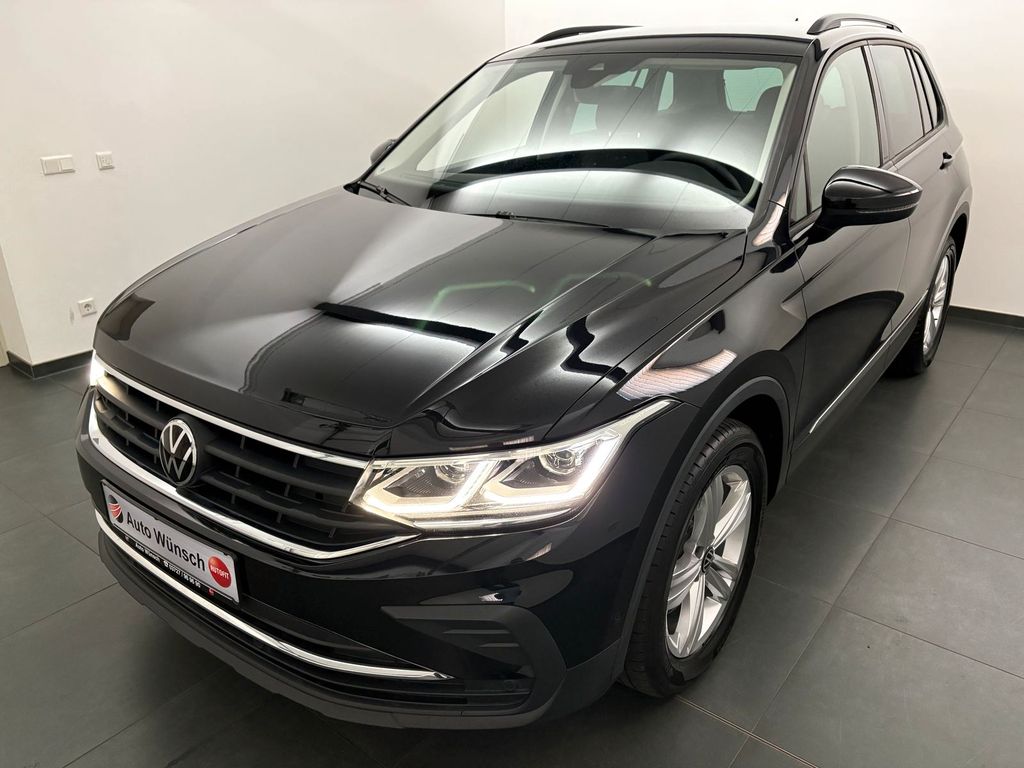 Volkswagen Tiguan 2022 г. Чёрный, пробег 58140 км