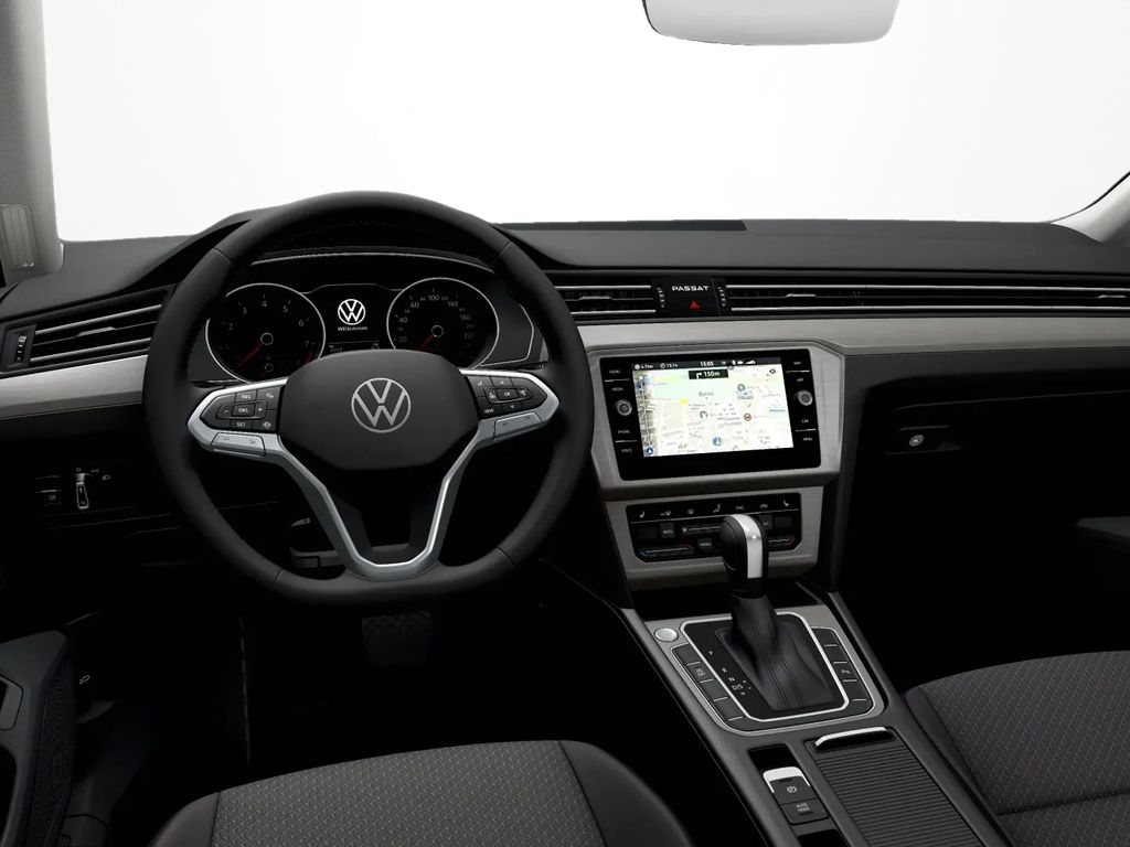 Volkswagen PASSAT VARIANT 2023 г. Белый, пробег 35600 км
