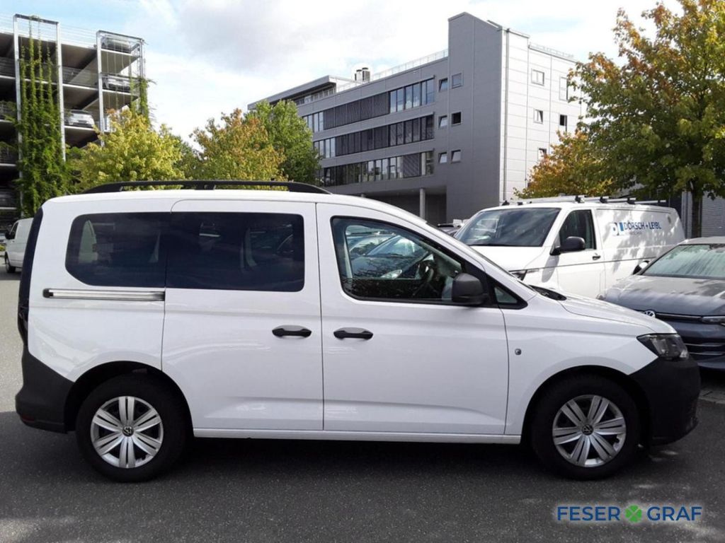 Volkswagen Caddy 2023 г. Белый, пробег 28750 км