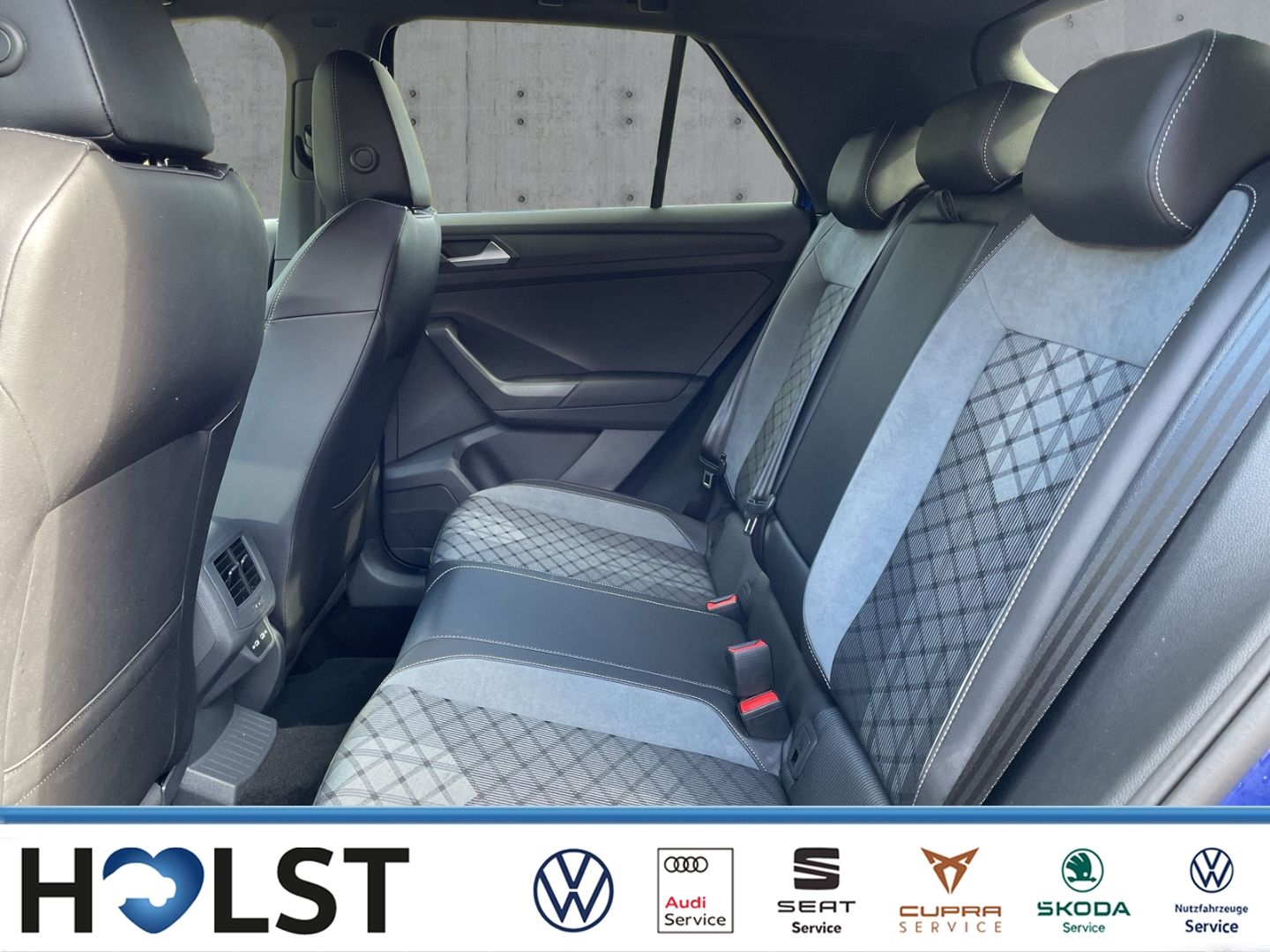 Volkswagen T-Roc 2022 г. Синий, пробег 31985 км