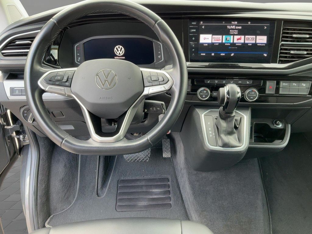 Volkswagen T6 MULTIVAN 2023 г. Серый, пробег 54617 км
