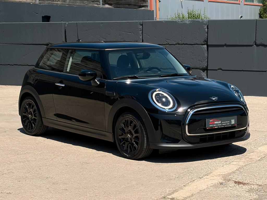 Mini ONE 2022 г. Чёрный, пробег 48690 км