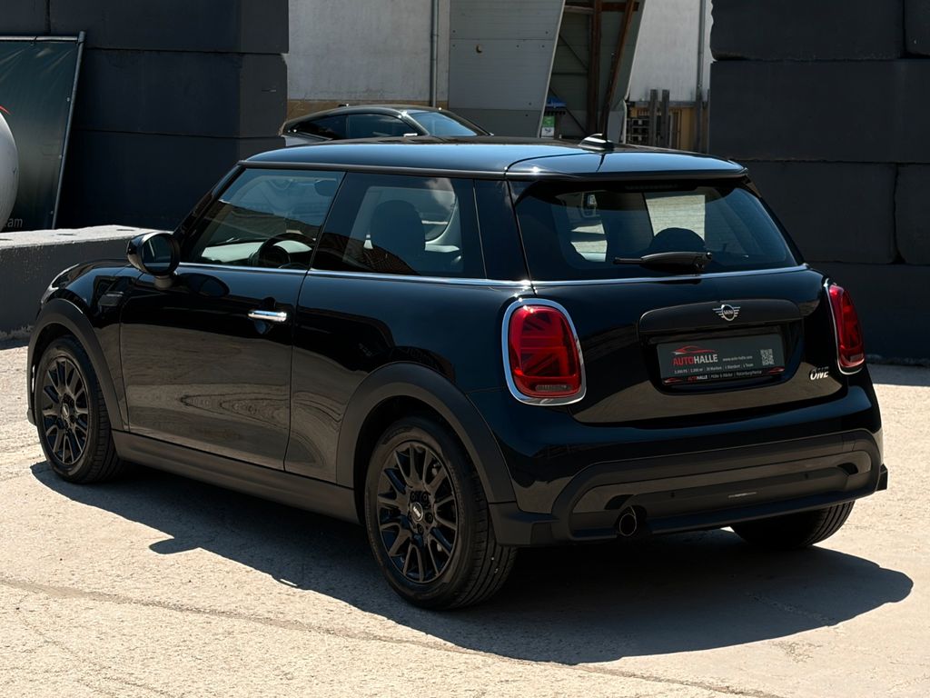 Mini ONE 2022 г. Чёрный, пробег 48690 км