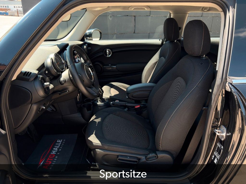 Mini ONE 2022 г. Чёрный, пробег 48690 км