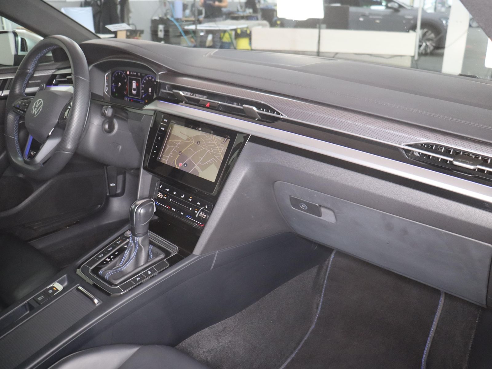 Volkswagen Arteon 2022 г. Синий, пробег 50474 км