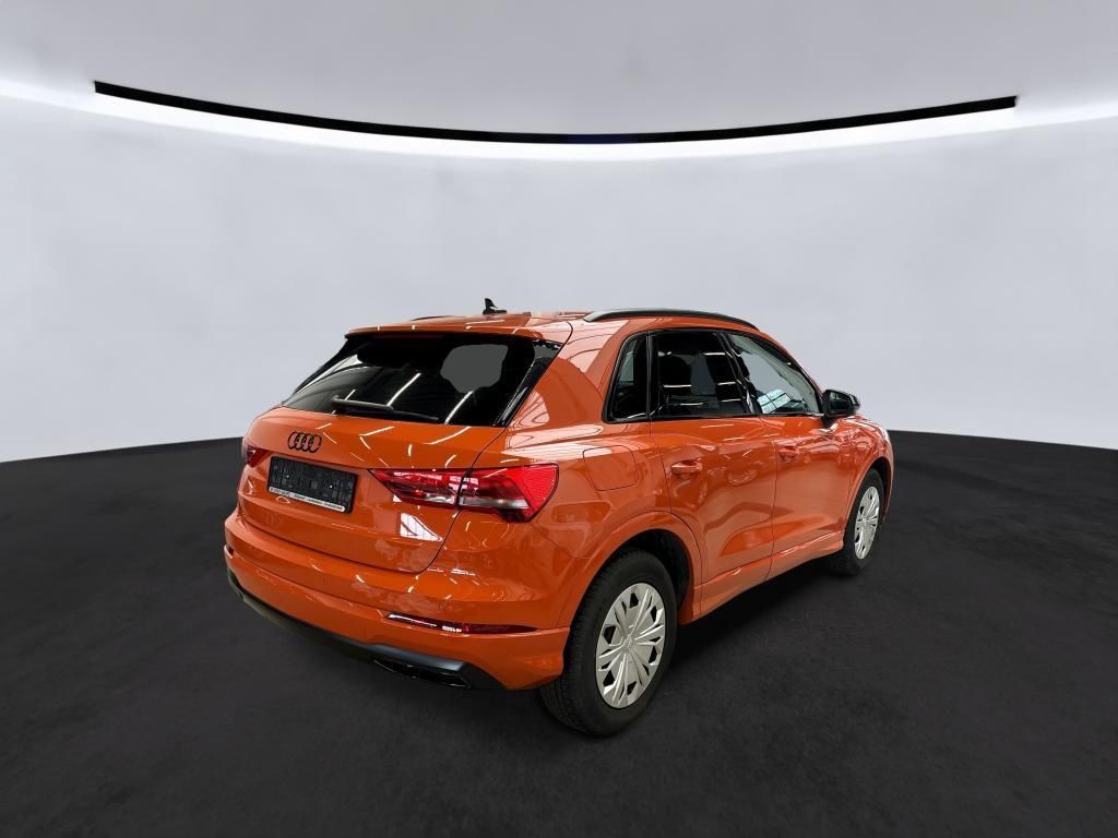 Audi Q3 2023 г. Оранжевый, пробег 22905 км