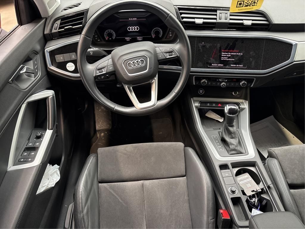 Audi Q3 2023 г. Оранжевый, пробег 22905 км