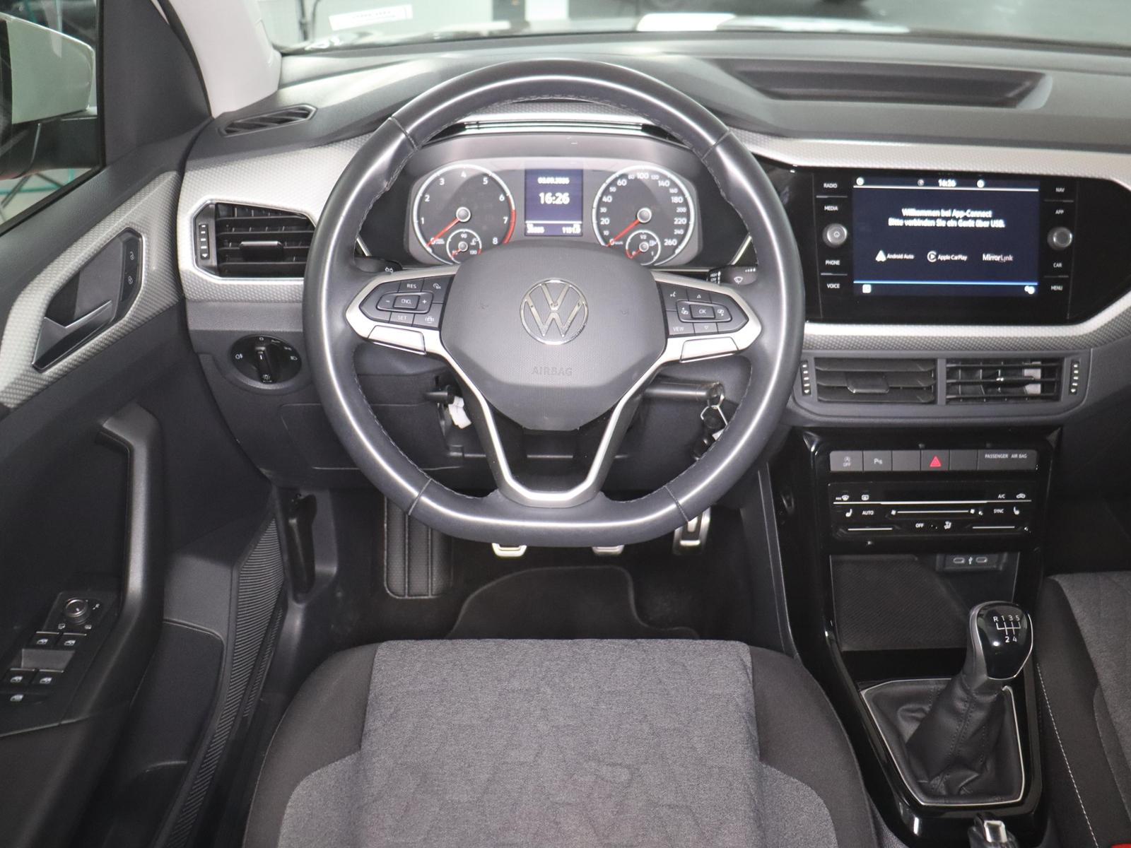 Volkswagen T-Cross 2023 г. Серый, пробег 26388 км