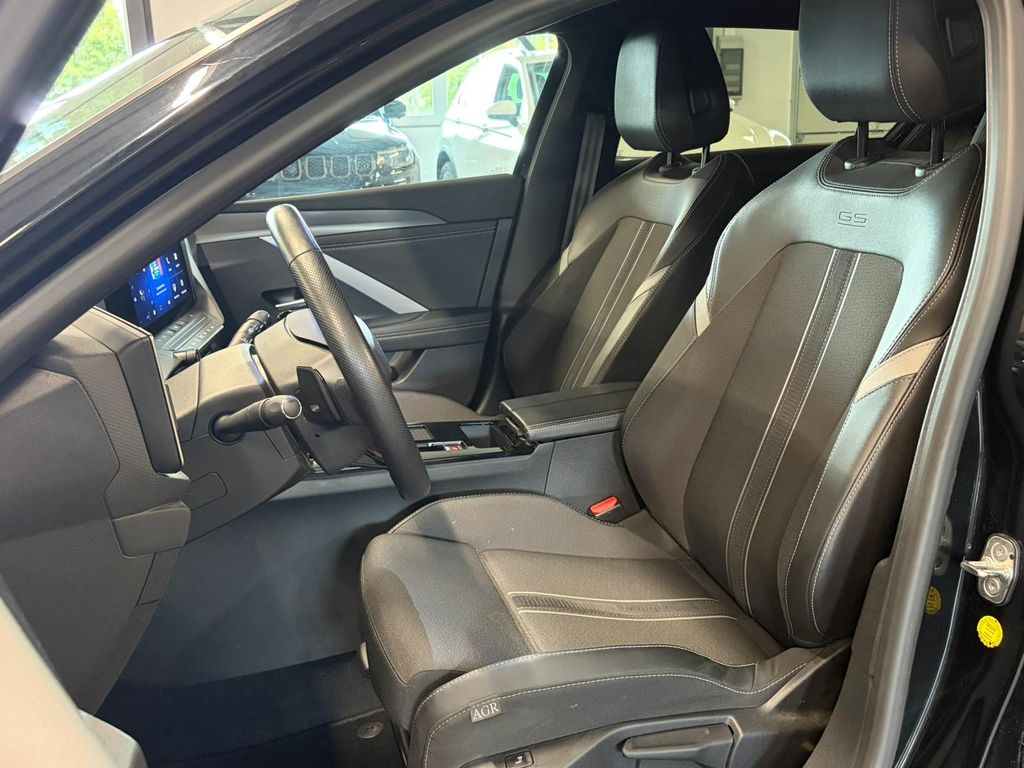Opel Astra 2024 г. Чёрный, пробег 48249 км