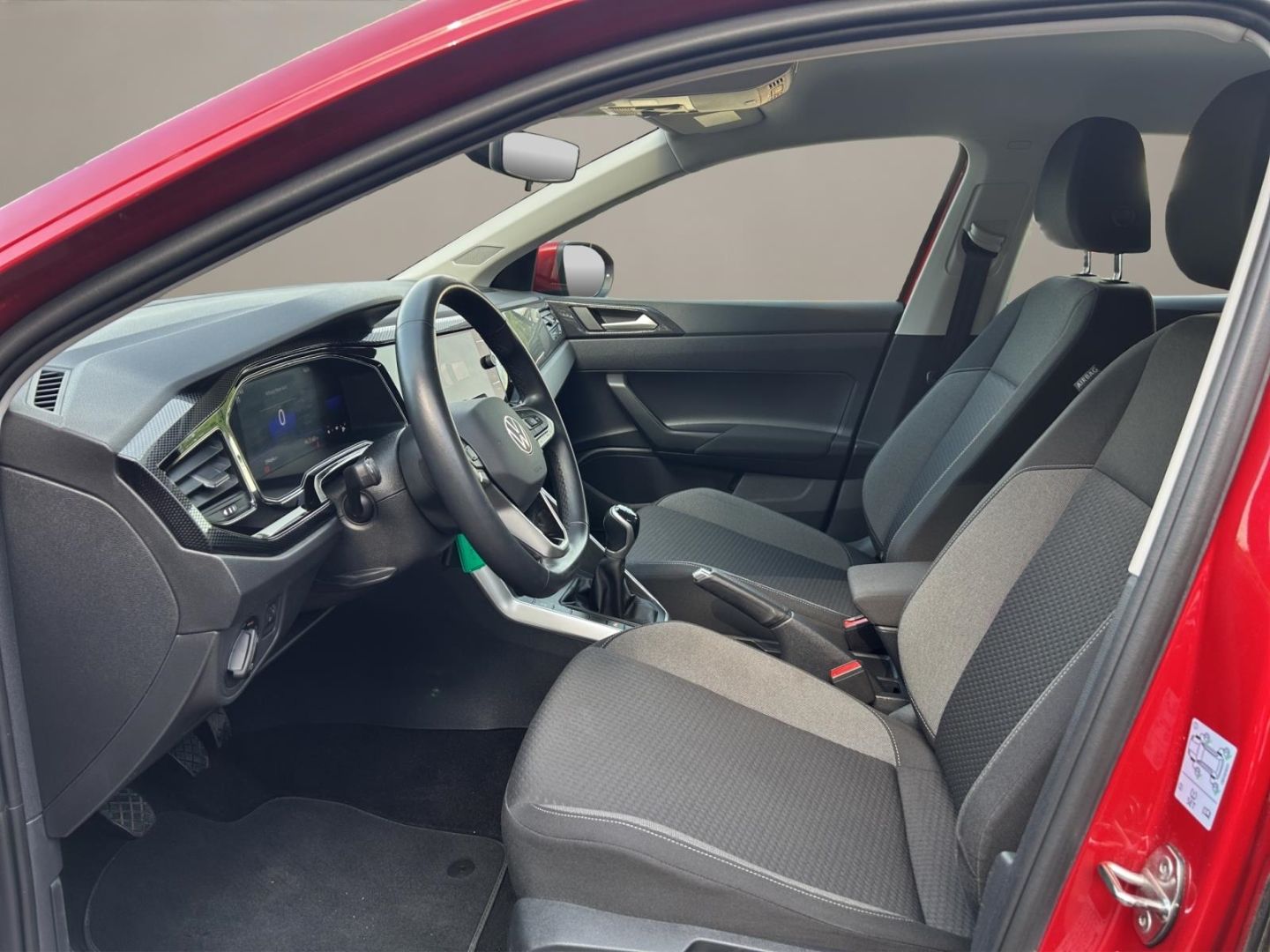 Volkswagen Taigo 2022 г. Красный, пробег 60000 км