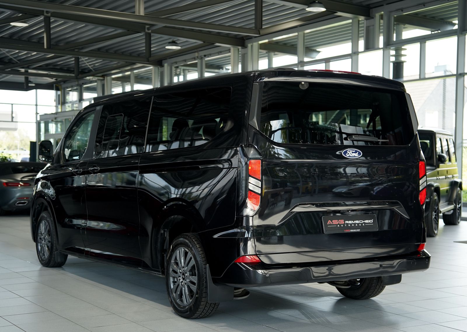 Ford TOURNEO 2025 г. Чёрный, пробег 59000 км