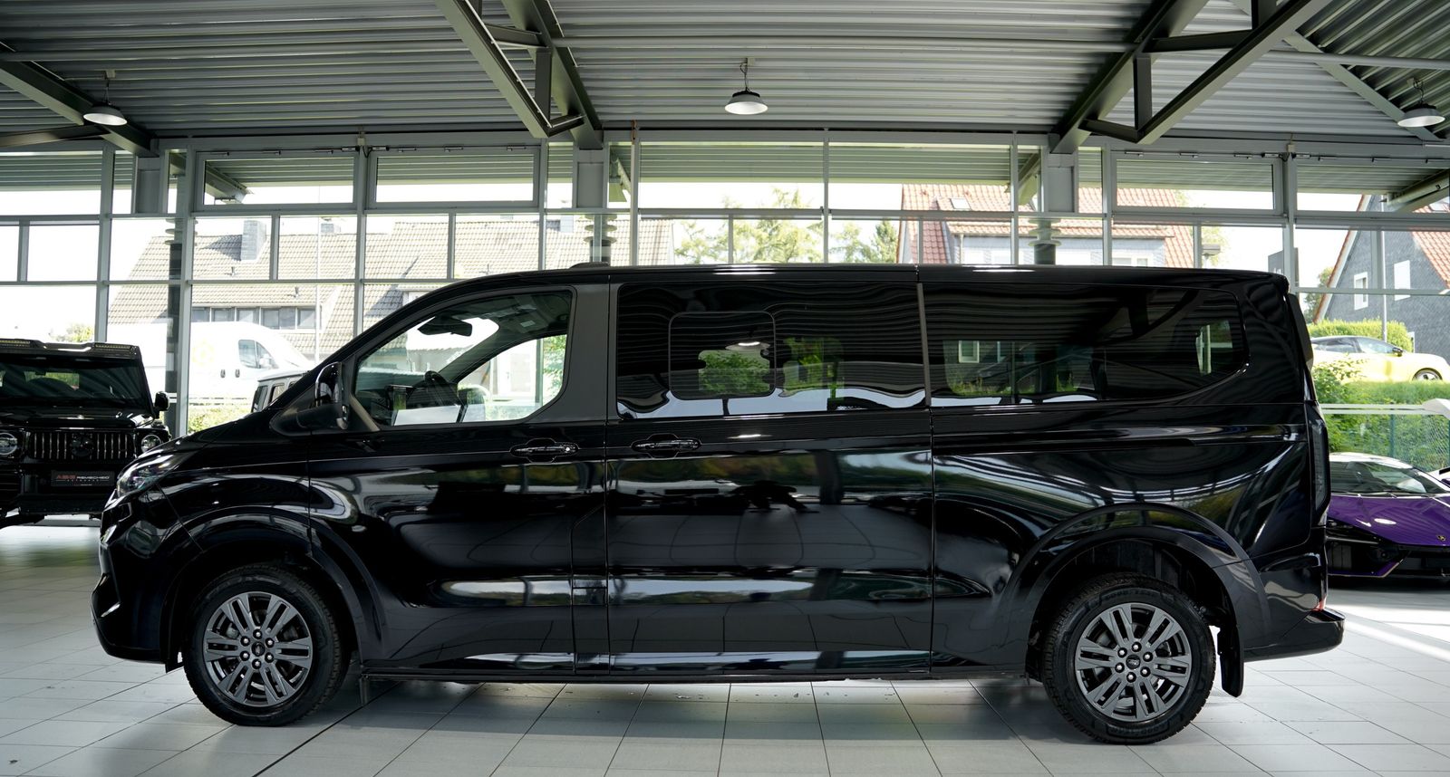 Ford TOURNEO 2025 г. Чёрный, пробег 59000 км