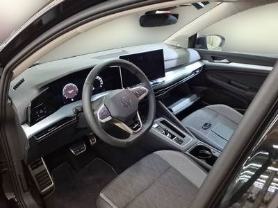 Volkswagen Golf 2026 г. Чёрный, пробег 25900 км