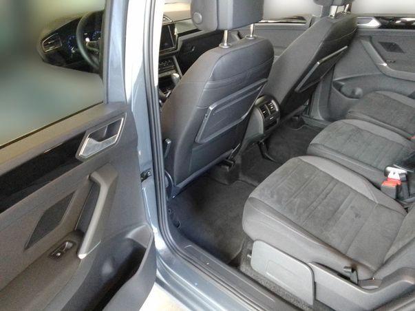 Volkswagen Touran 2026 г. Серый, пробег 4300 км