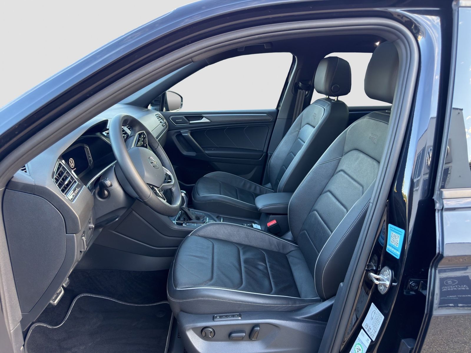 Volkswagen TIGUAN ALLSPACE 2023 г. Чёрный, пробег 55700 км
