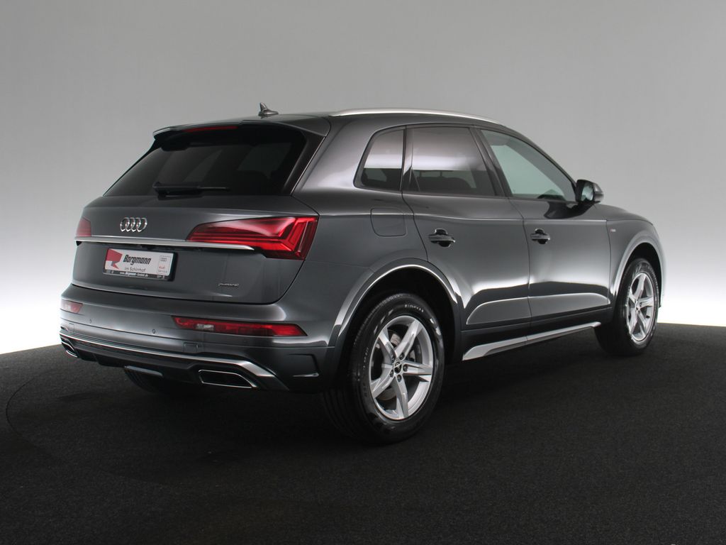Audi Q5 2024 г. Серый, пробег 33466 км
