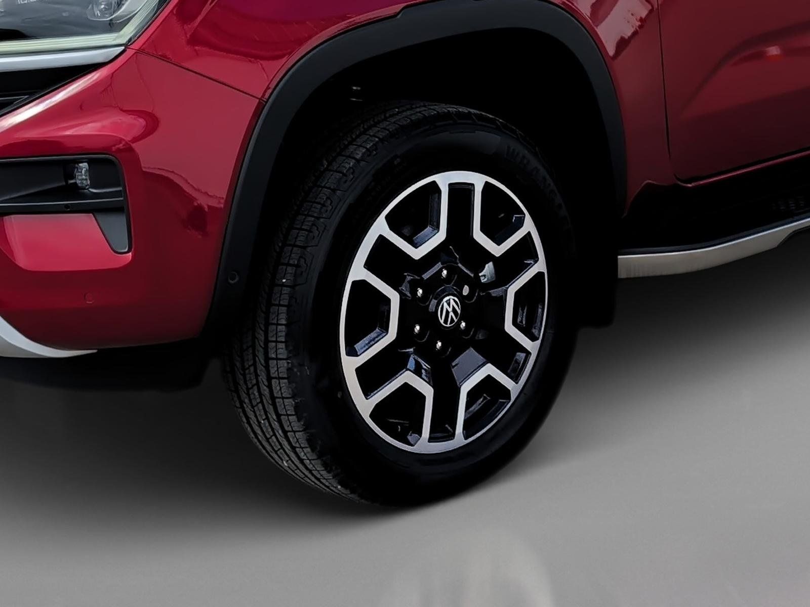 Volkswagen Amarok 2025 г. Красный, пробег 2 км