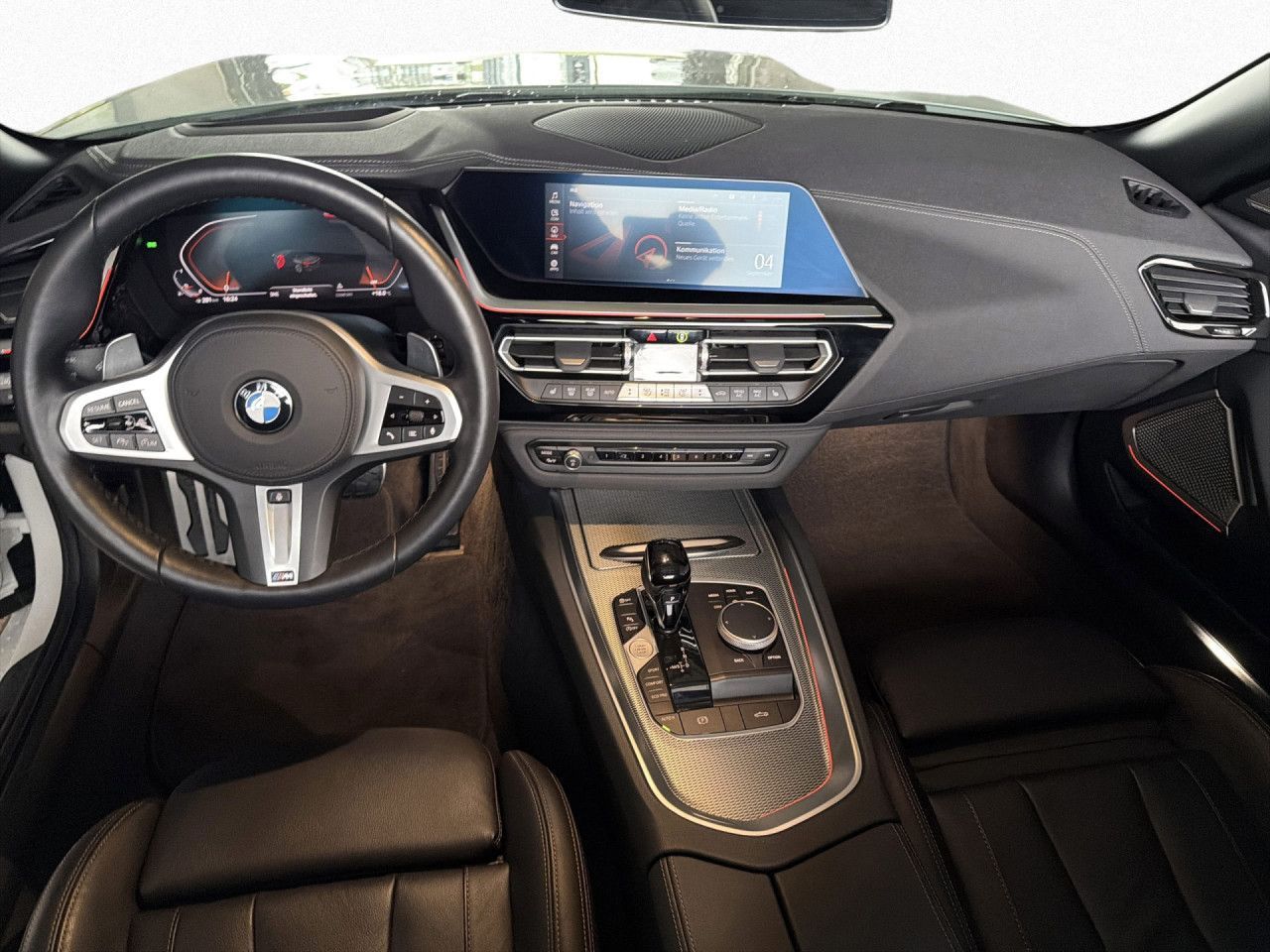 BMW Z4 2025 г. Белый, пробег 10151 км
