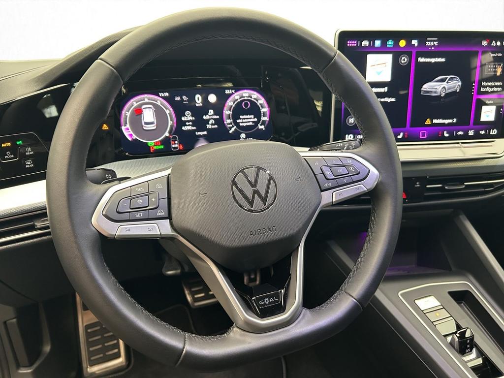 Volkswagen Golf 2025 г. Серый, пробег 20769 км