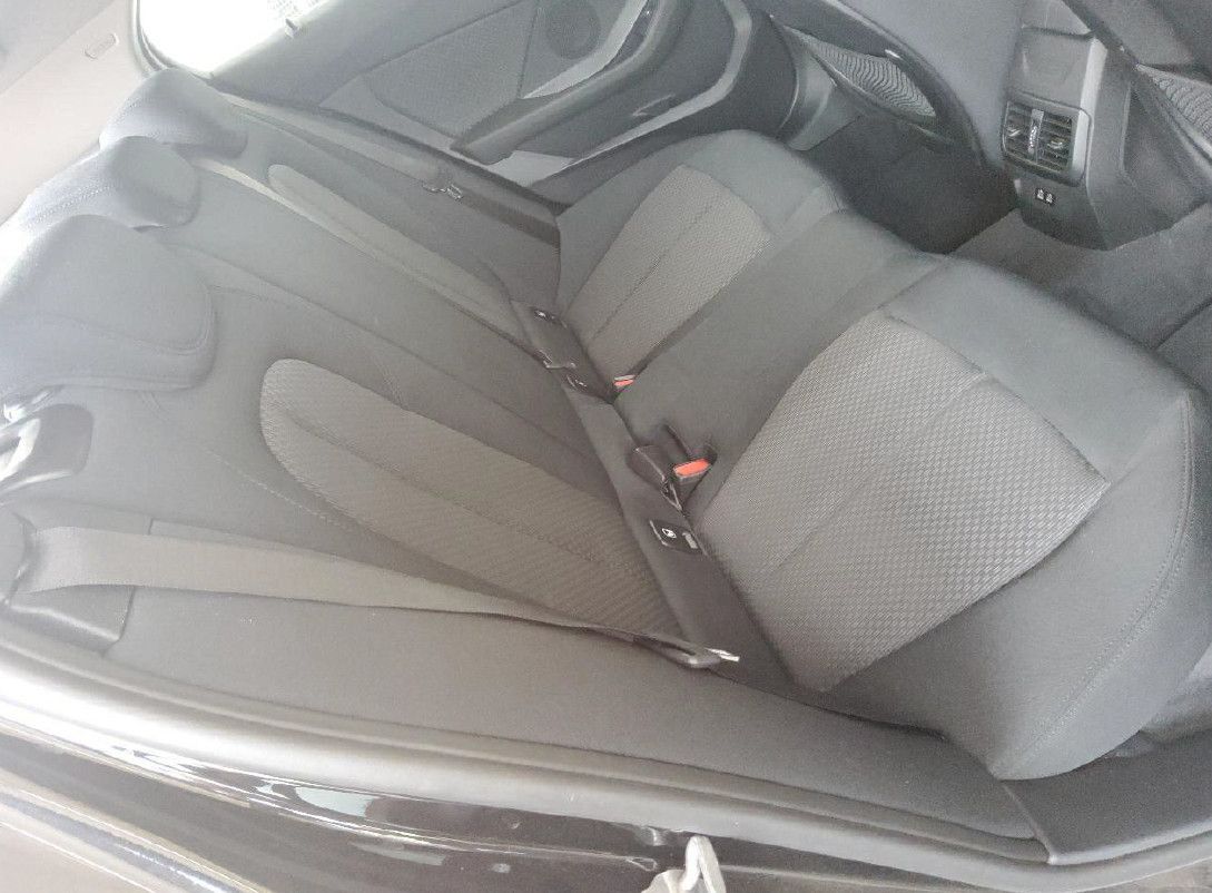 BMW 120 2023 г. Чёрный, пробег 53000 км