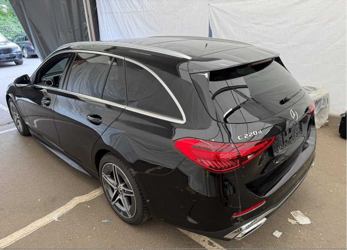 Mercedes-Benz C 220 2024 г. Чёрный, пробег 55000 км