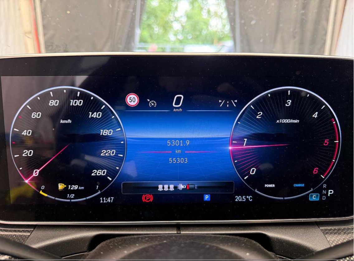 Mercedes-Benz C 220 2024 г. Чёрный, пробег 55000 км