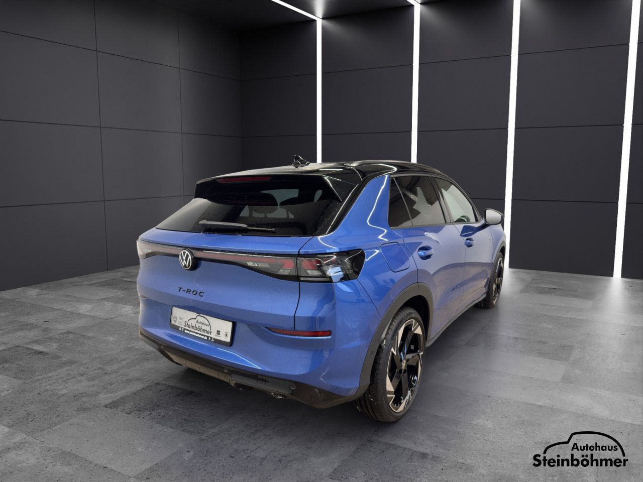 Volkswagen T-Roc 2026 г. Синий, пробег 5950 км