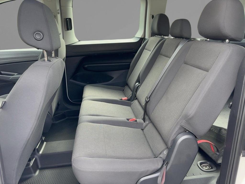 Volkswagen CADDY MAXI 2023 г. Белый, пробег 51390 км