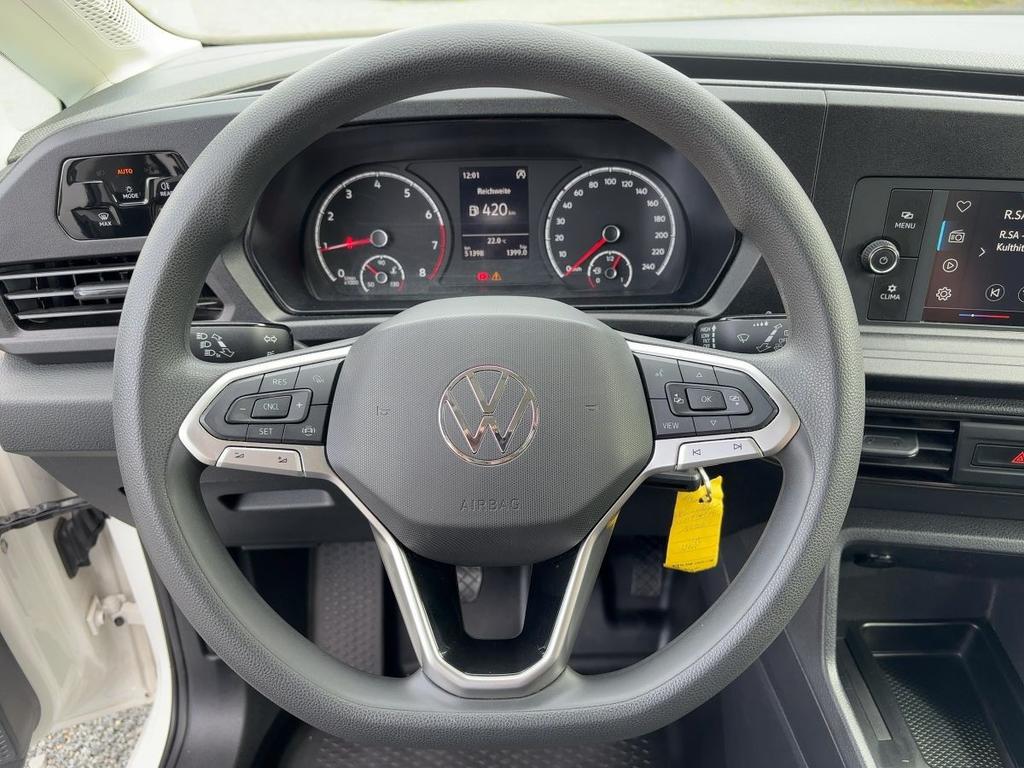 Volkswagen CADDY MAXI 2023 г. Белый, пробег 51390 км