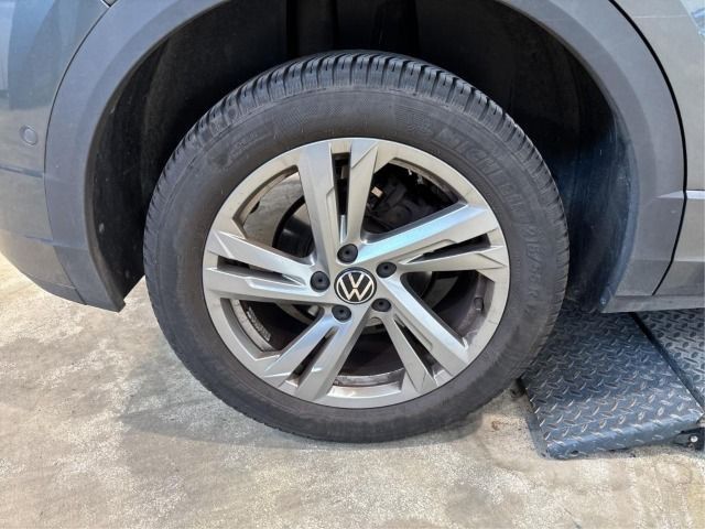 Volkswagen T-Roc 2022 г. Серый, пробег 35598 км