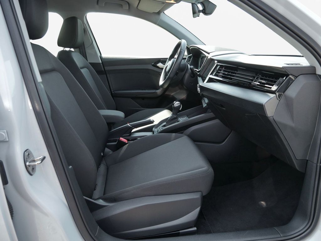 Audi A1 2023 г. Белый, пробег 48250 км