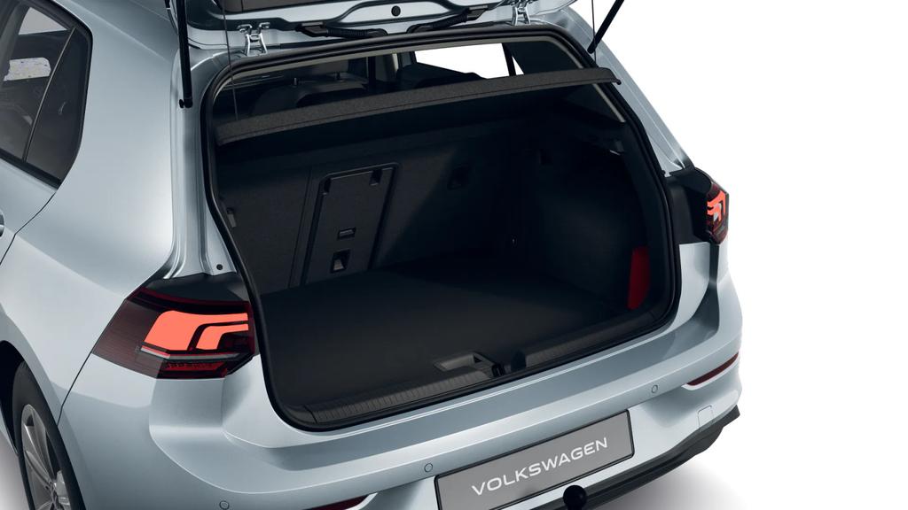 Volkswagen Golf 2025 г. Серебристый, пробег 10765 км