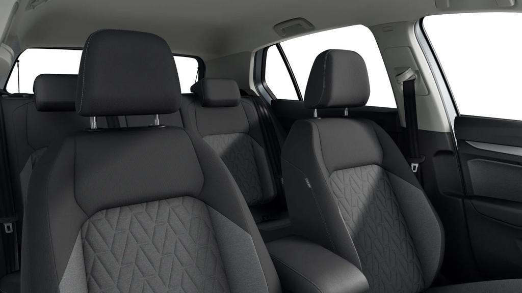 Volkswagen Golf 2025 г. Серебристый, пробег 10765 км