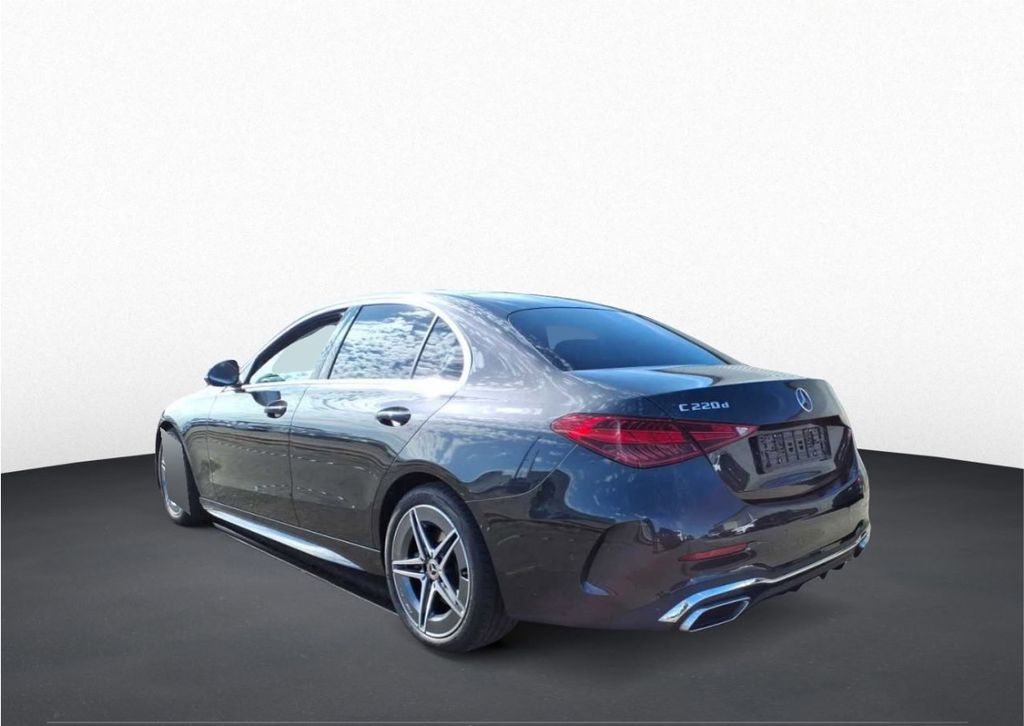 Mercedes-Benz C 220 2024 г. Чёрный, пробег 60000 км
