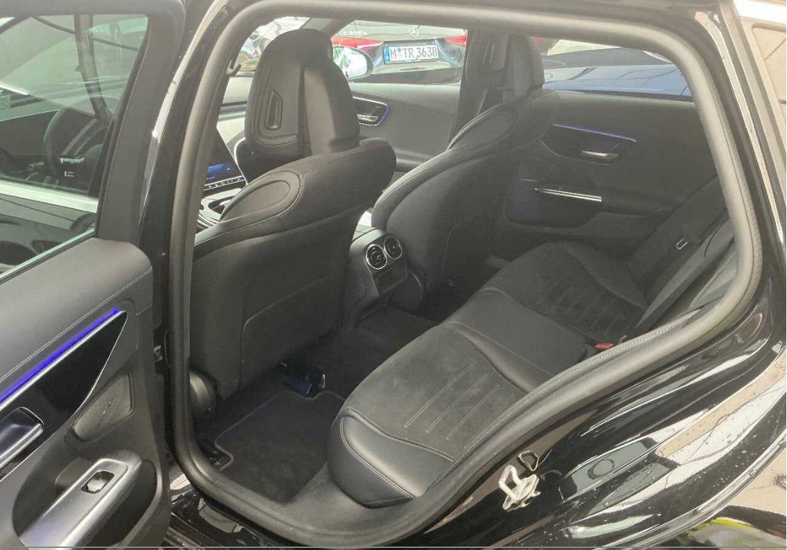 Mercedes-Benz C 220 2024 г. Чёрный, пробег 60000 км