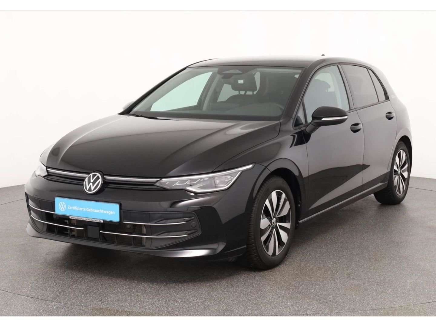 Volkswagen Golf 2025 г. Чёрный, пробег 18604 км