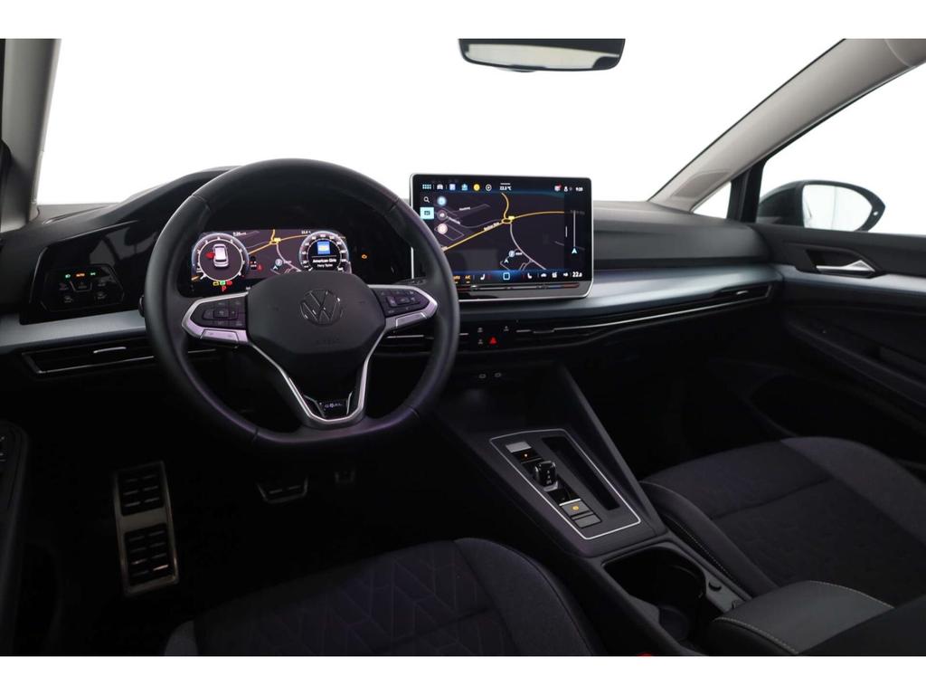 Volkswagen Golf 2025 г. Чёрный, пробег 18604 км