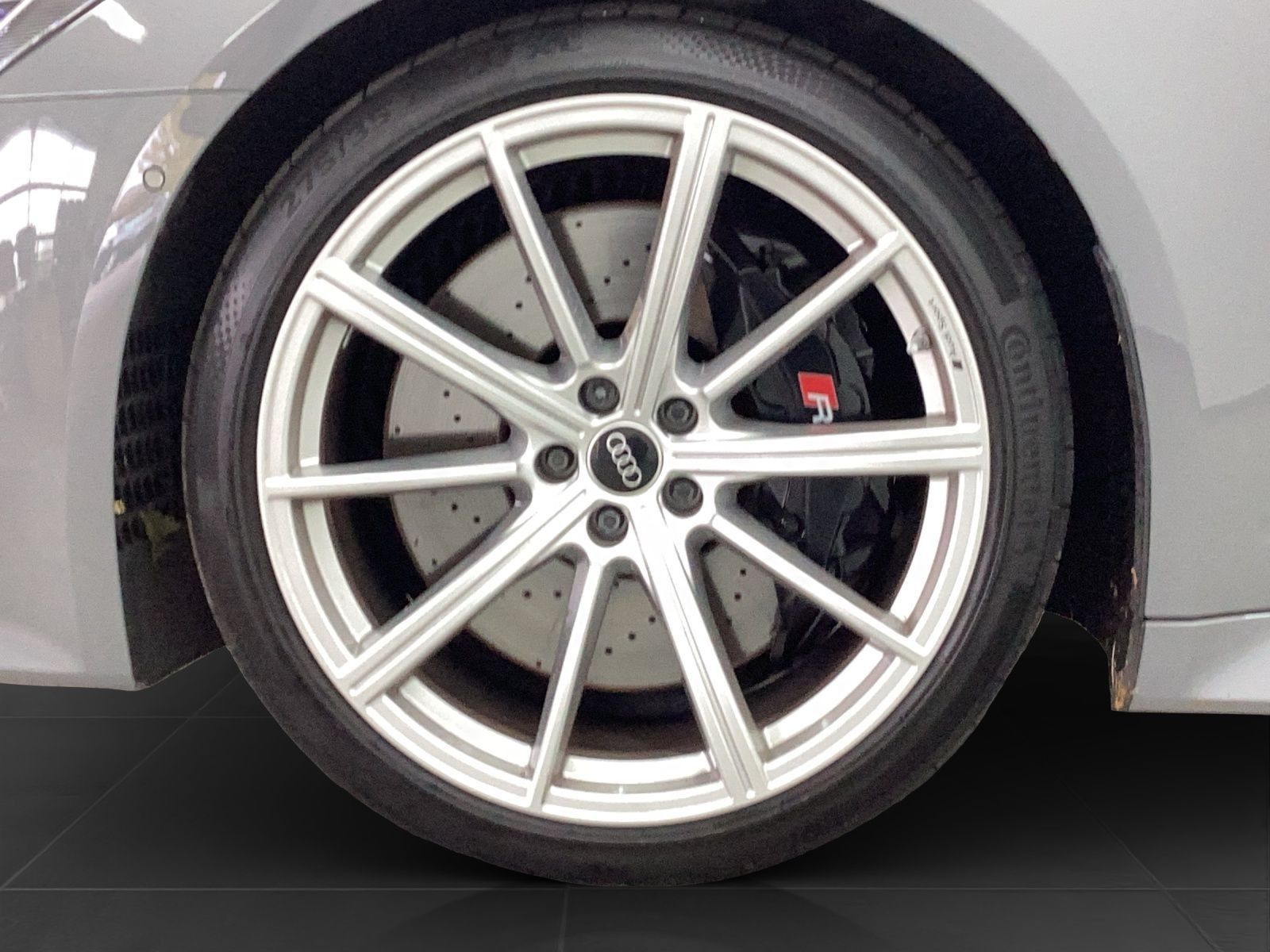 Audi RS6 2023 г. Серый, пробег 56824 км