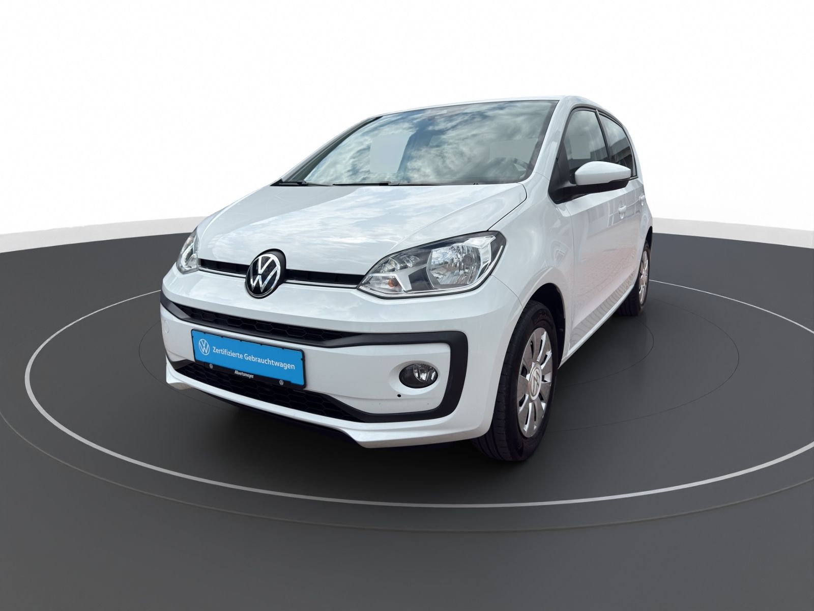 Volkswagen up! 2023 г. Белый, пробег 48709 км