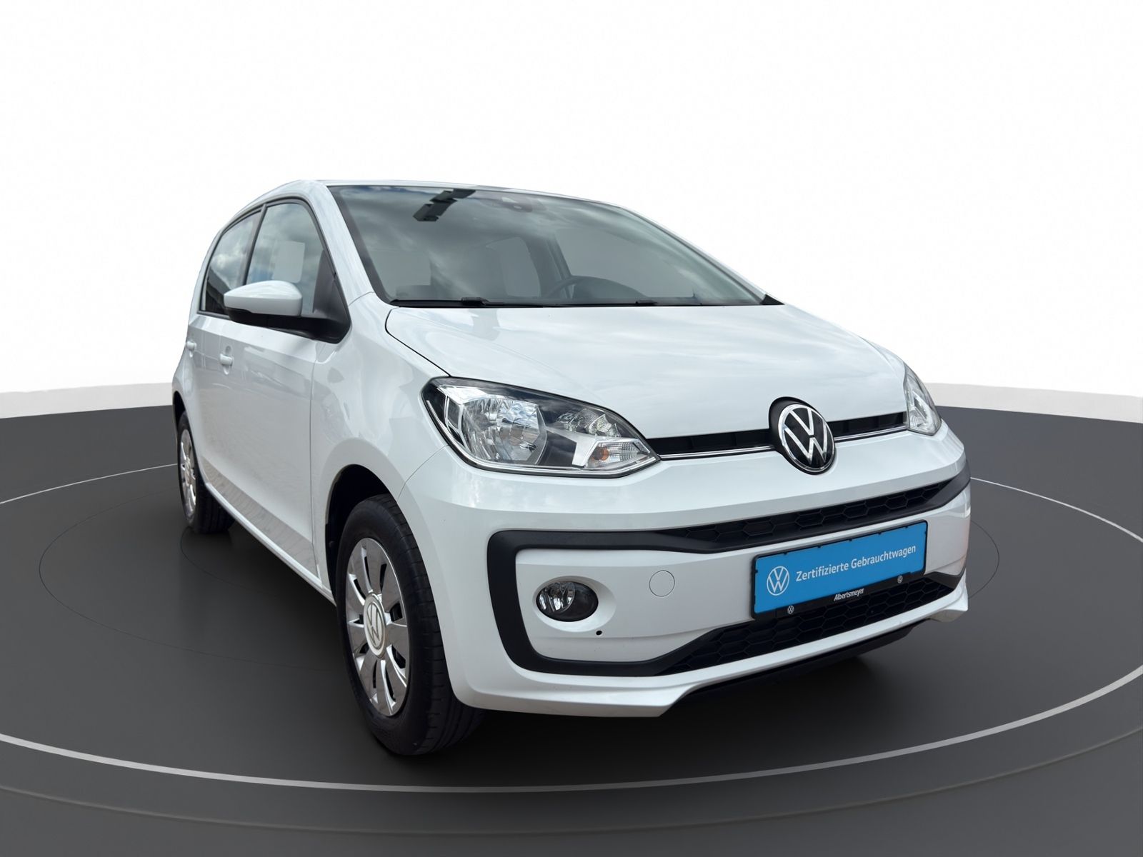 Volkswagen up! 2023 г. Белый, пробег 48709 км