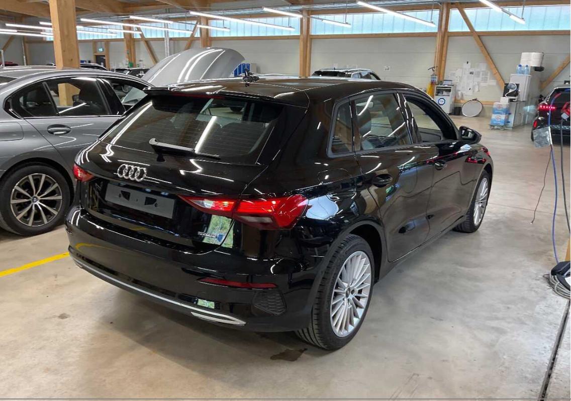 Audi A3 2022 г. Чёрный, пробег 49000 км