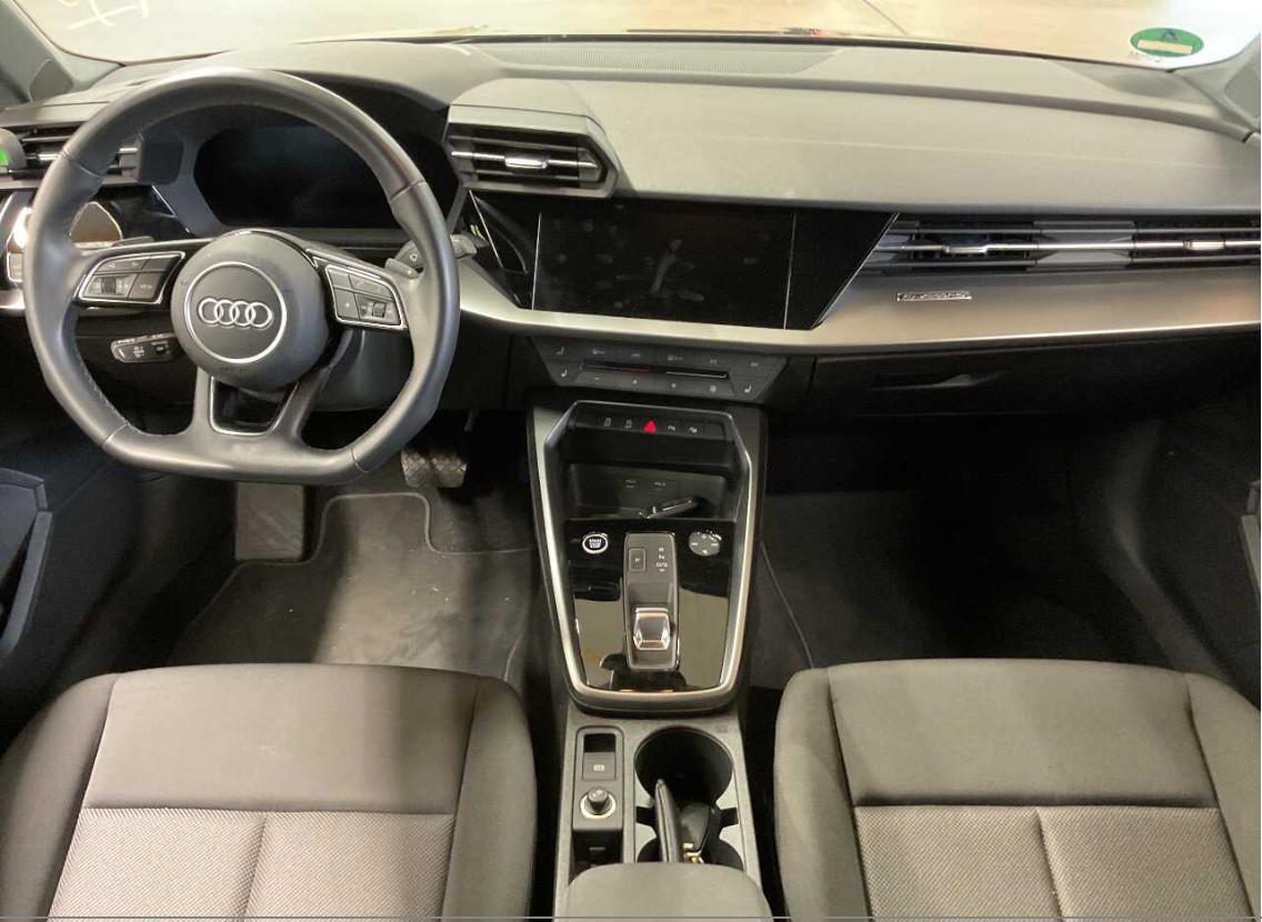 Audi A3 2022 г. Чёрный, пробег 49000 км