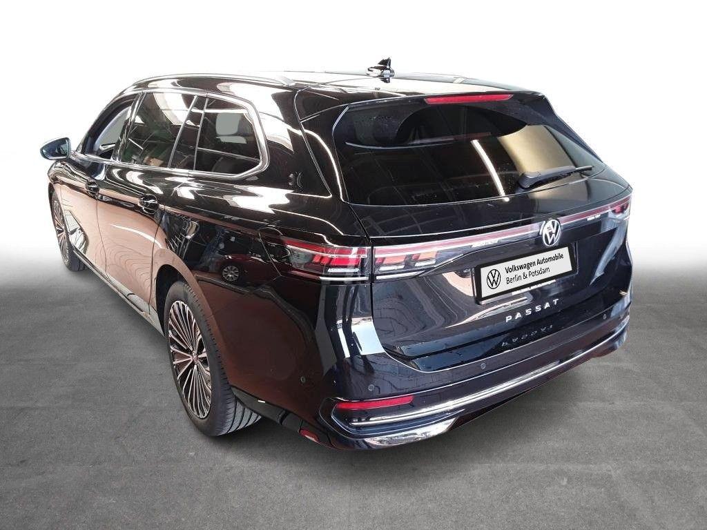 Volkswagen PASSAT VARIANT 2024 г. Чёрный, пробег 37035 км