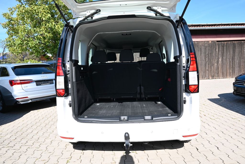 Volkswagen Caddy 2022 г. Белый, пробег 25000 км