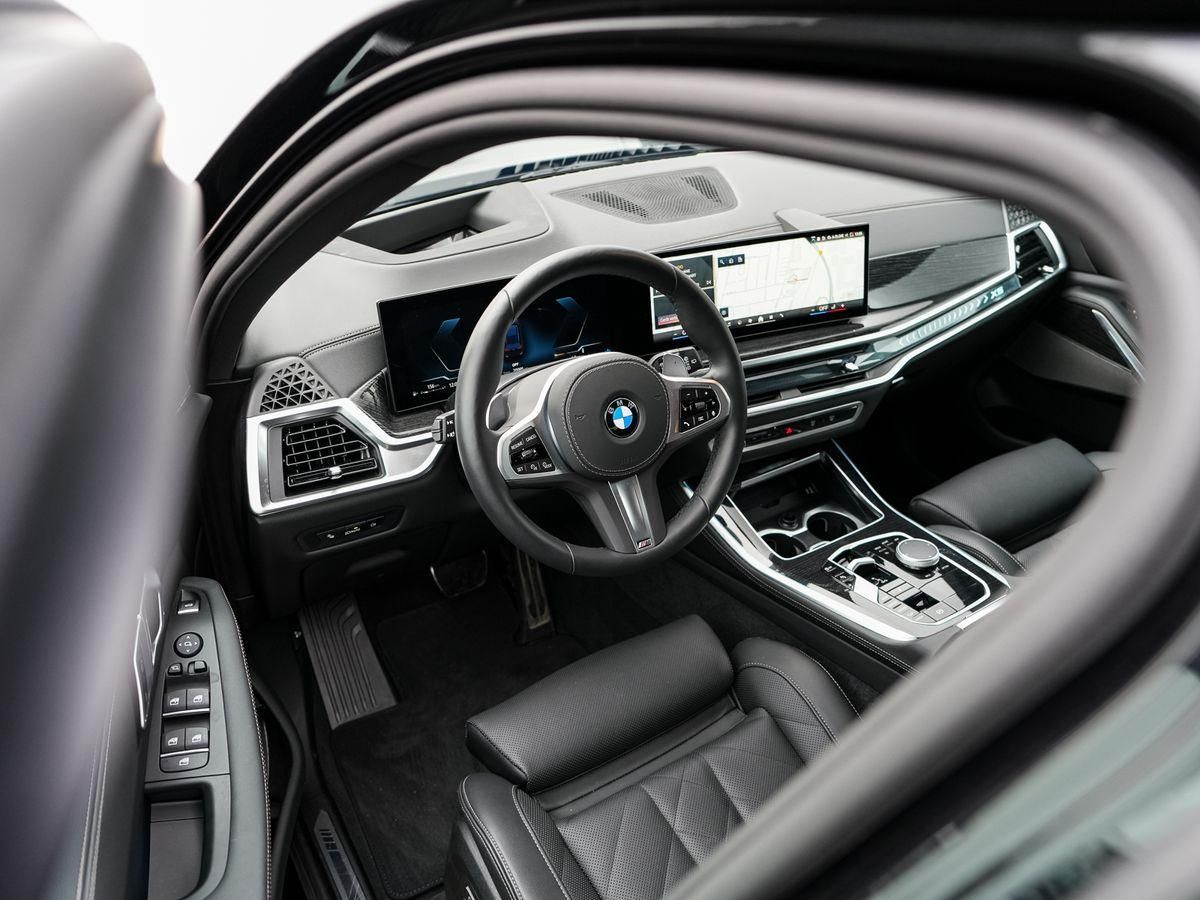 BMW X5 2025 г. Чёрный, пробег 34990 км