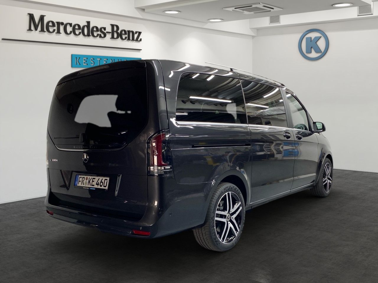 Mercedes-Benz V 300 2025 г. Серый, пробег 29360 км