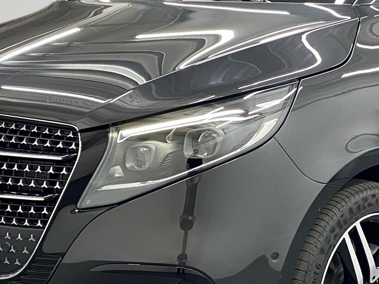Mercedes-Benz V 300 2025 г. Серый, пробег 29360 км