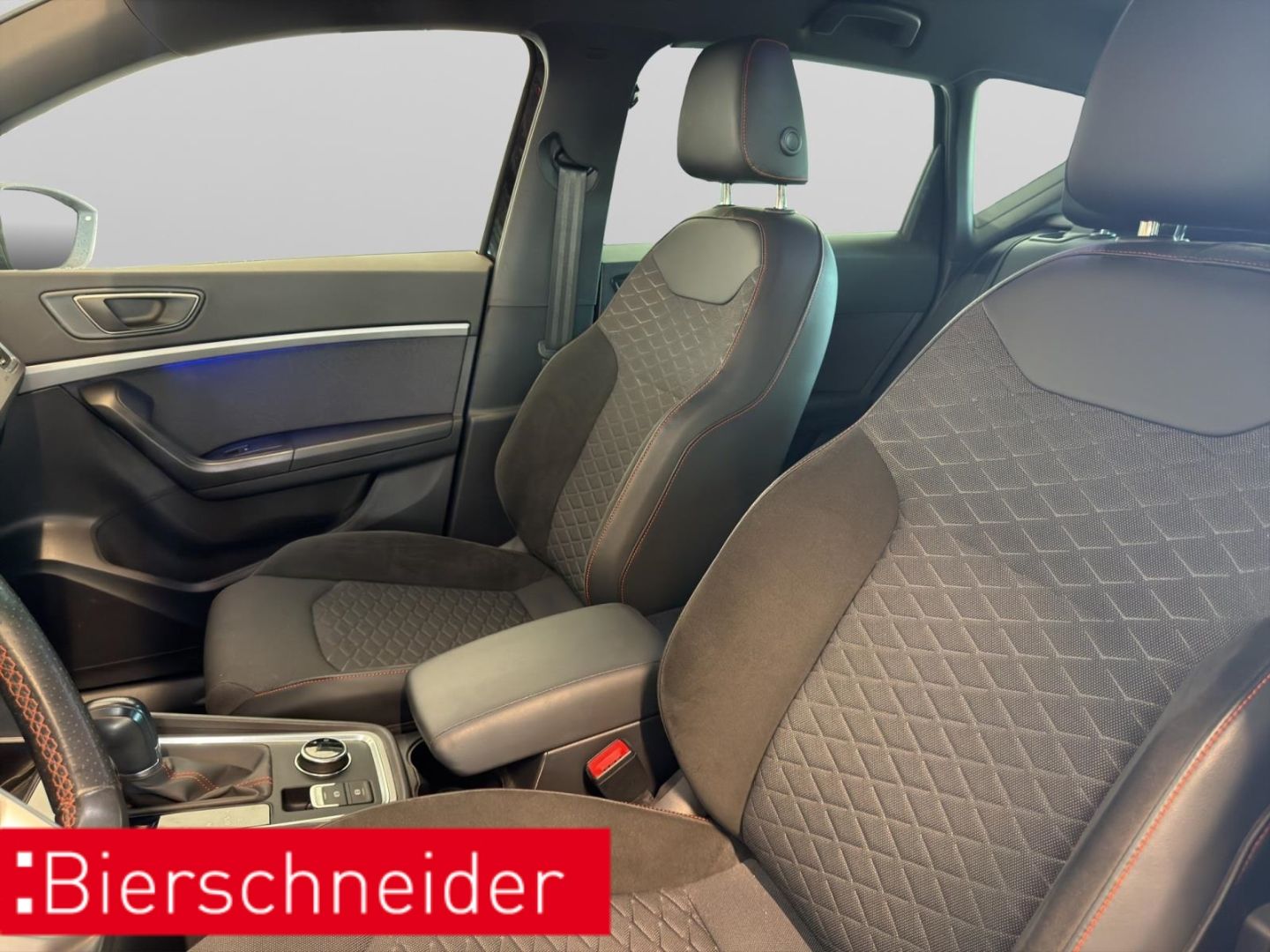 SEAT Ateca 2022 г. Чёрный, пробег 45555 км